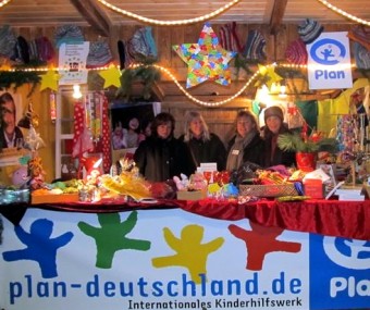 Selbstgemachtes für die Kamalari-Mädchen (Fotos: AG Darmstadt) Selbstgemachtes für die Kamalari-Mädchen (Fotos: AG Darmstadt)