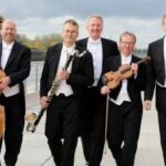 Fünf Herren im Frack: das Bremer Kaffeehaus - Orchester