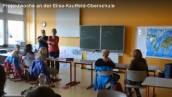 Videosequenz der Nordwestzeitung. Zu Besuch bei "Kinder der Welt"