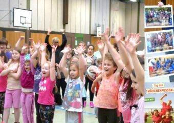 Tag des Mädchenfußballs mit dem ESV Wilhelmshaven und Plan