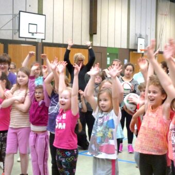 Tag des Mädchenfußballs mit dem ESV Wilhelmshaven und Plan